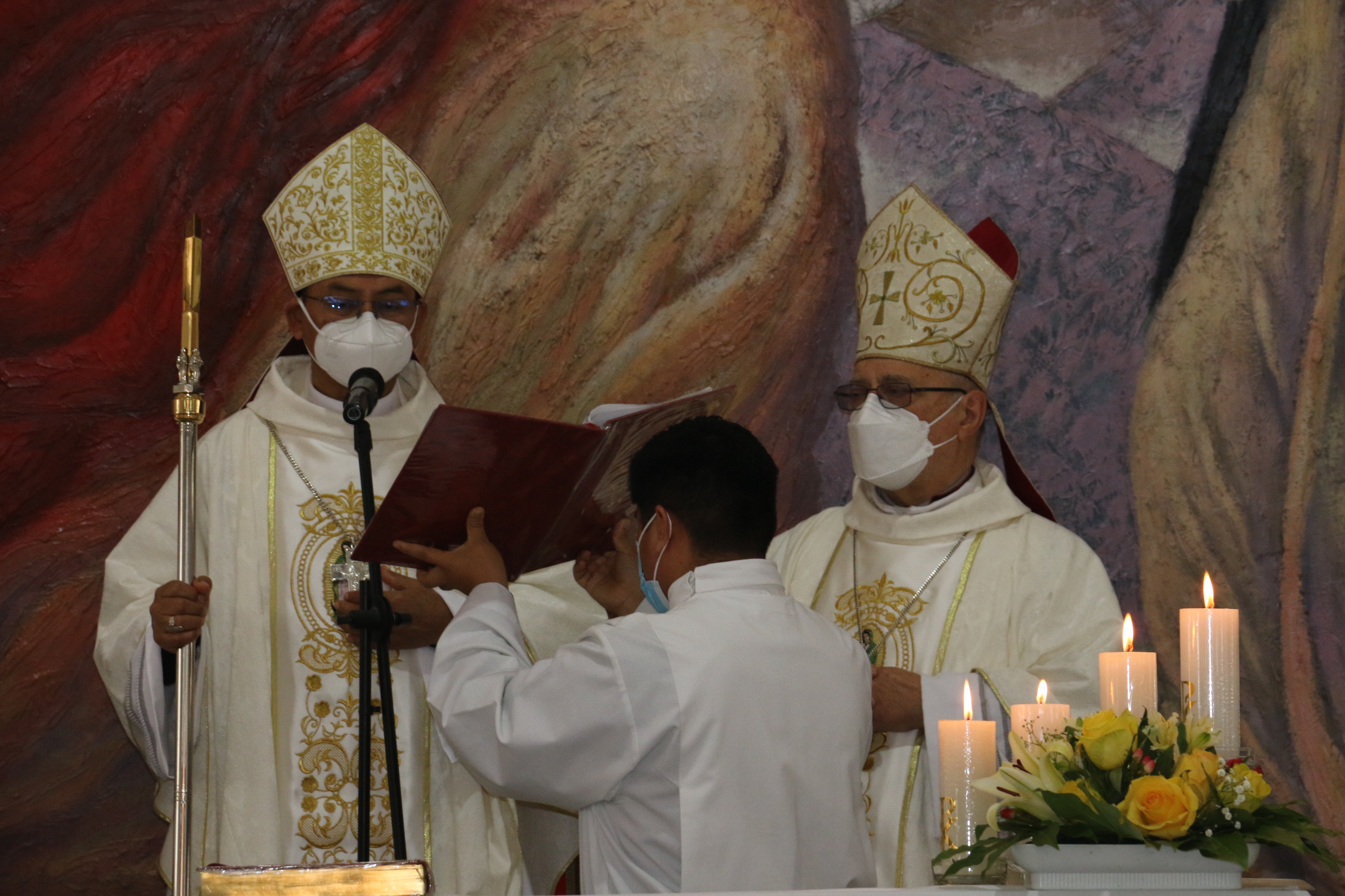 +Monseñor Nery Menor, Obispo de Carabayllo